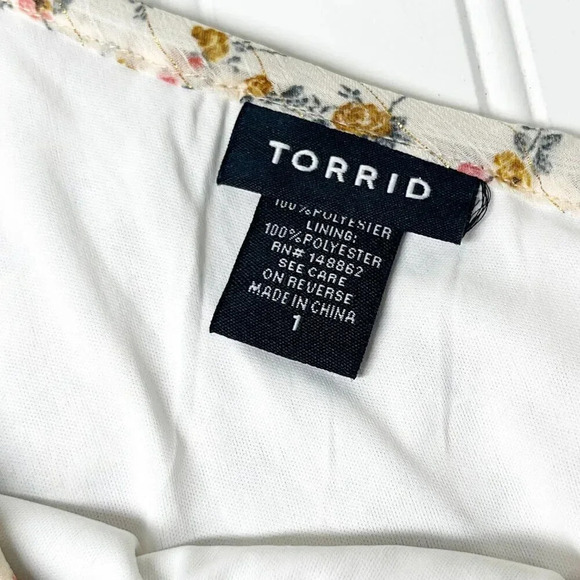 Torrid White Floral One Sleeve Ruffle Neck Blouse Women's Plus Size 1X - Picture 4 of 5